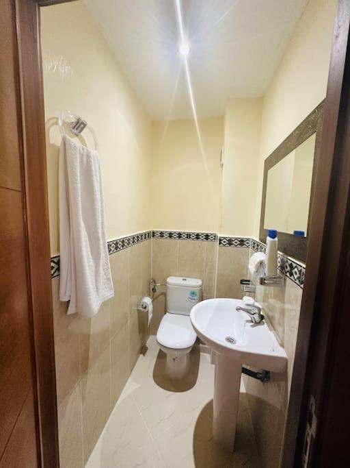 Apartamento Vacacional Achakar Playa&Piscina! 丹吉尔 外观 照片
