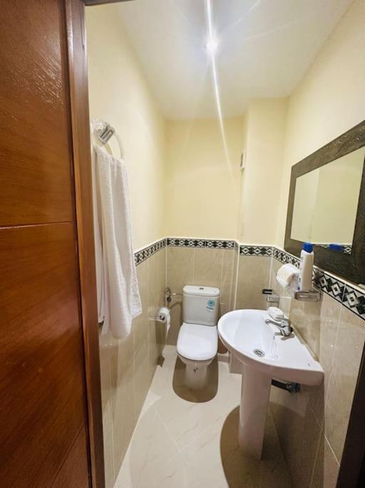 Apartamento Vacacional Achakar Playa&Piscina! 丹吉尔 外观 照片